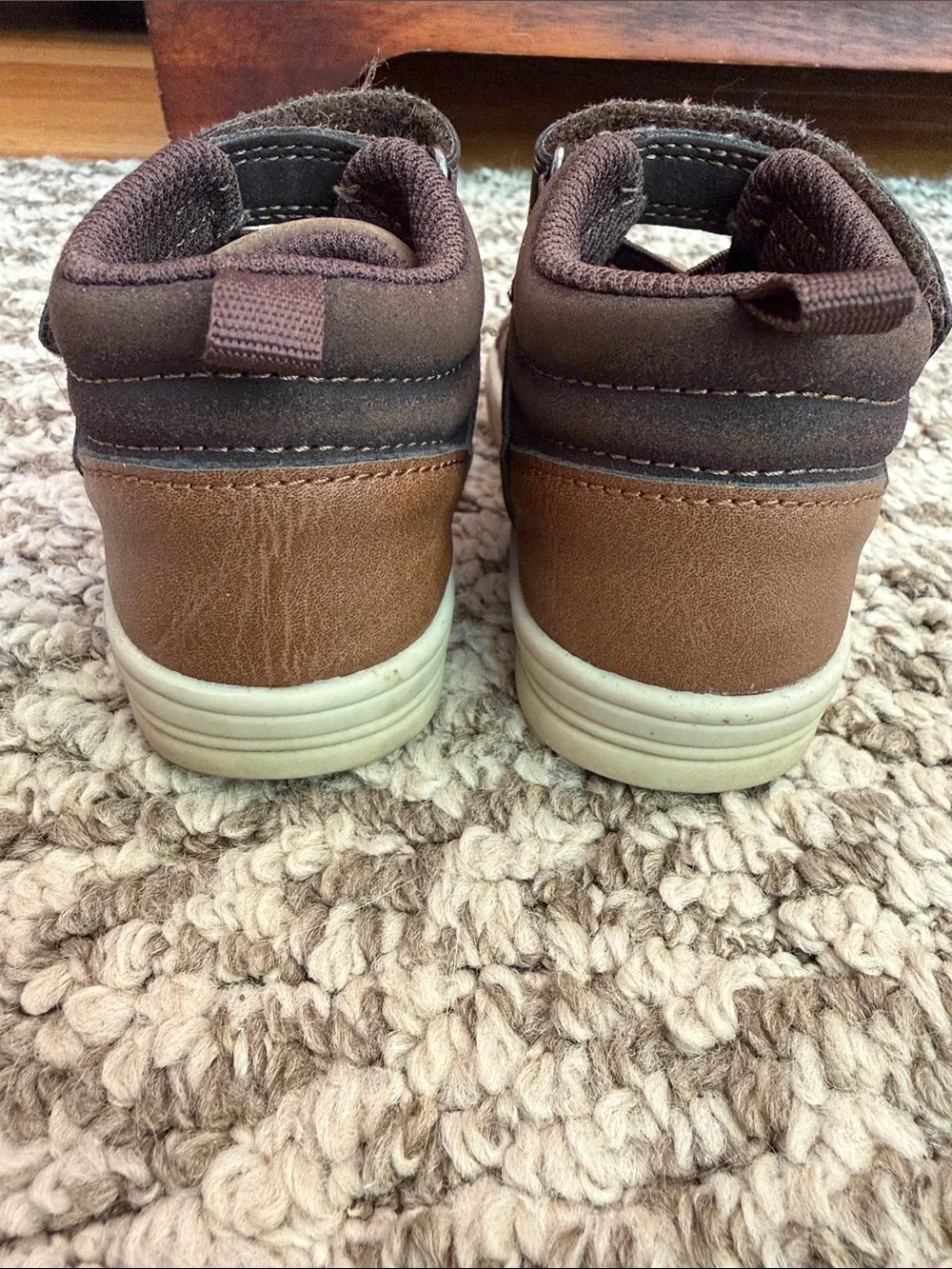 OSHKOSH B’GOSH Brown High-Top Boots Toddler Size 6